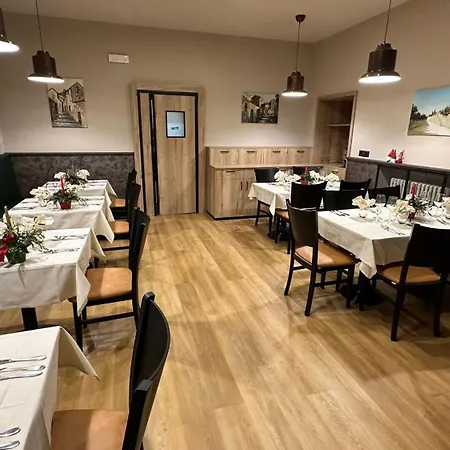 Hotel Cristall Rocca di Cambio