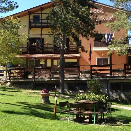 Hotel Cristall 3*