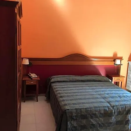 Hotel Cristall 3*