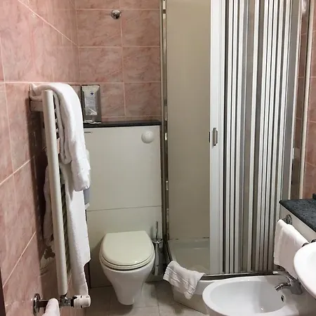 Cristall Hotel 3*