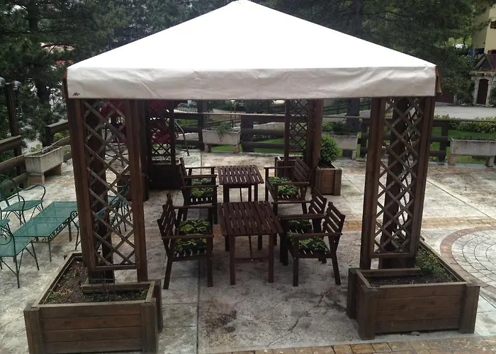 Ξενοδοχείο Cristall 3*